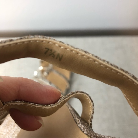 Vaneli Sandals size 7.5N slight wedge gold bejeweled - Picture 10 of 13
